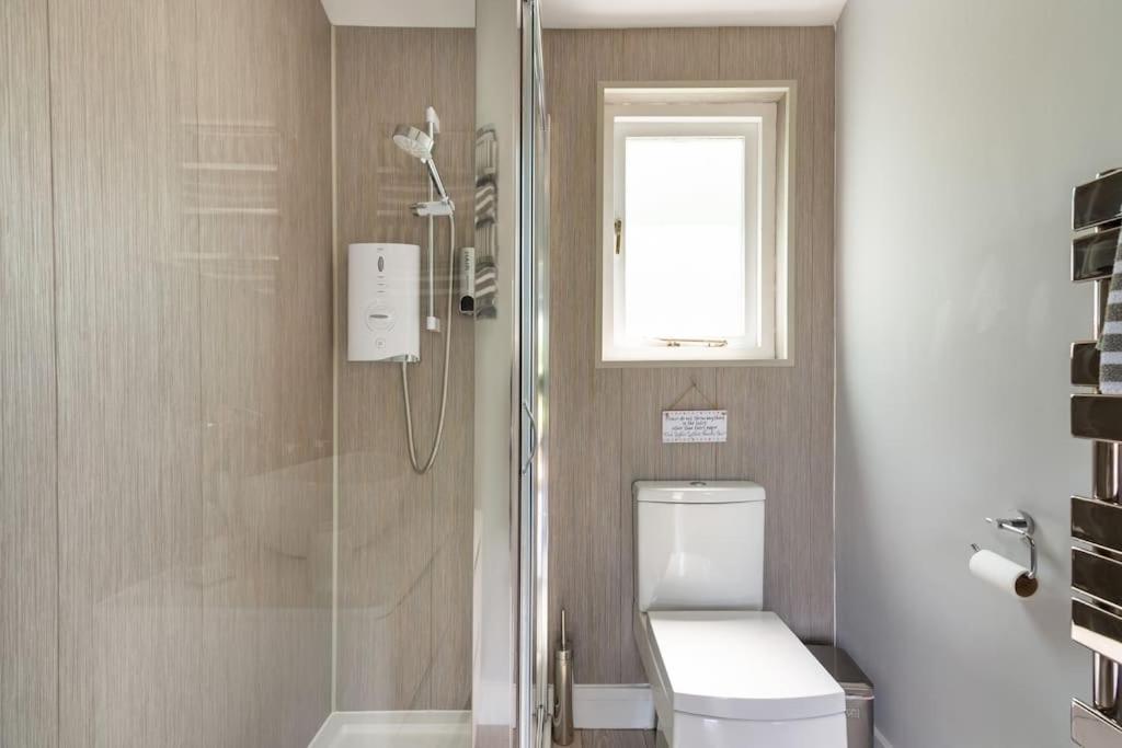 The Summerhouse, Countryside Retreat With Private Hot Tub 布里奇诺斯 外观 照片