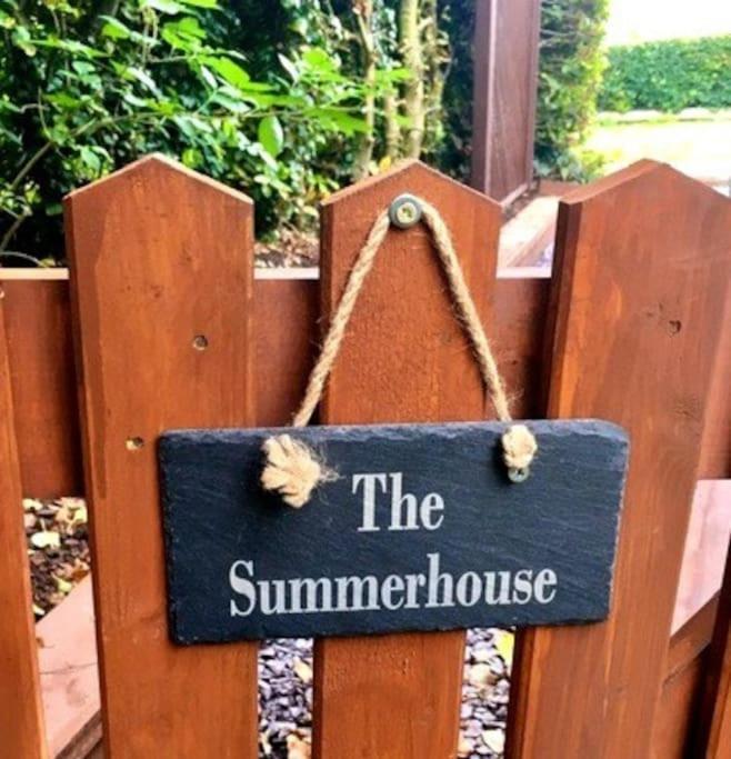 The Summerhouse, Countryside Retreat With Private Hot Tub 布里奇诺斯 外观 照片